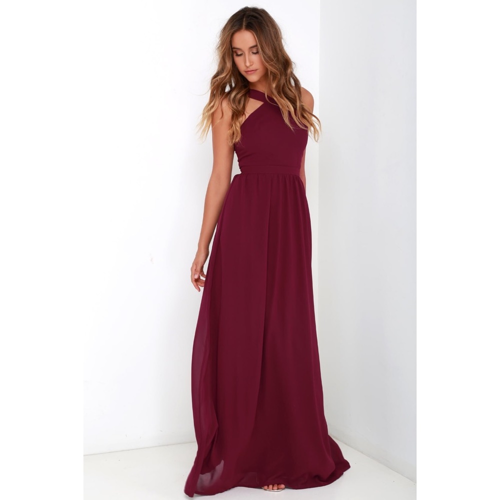 Lulu’s AIR OF ROMANCE BURGUNDY MAXI DRESS